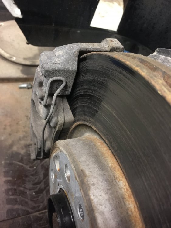 Abnormal brake-pad wear - General Maintenance - BRISKODA
