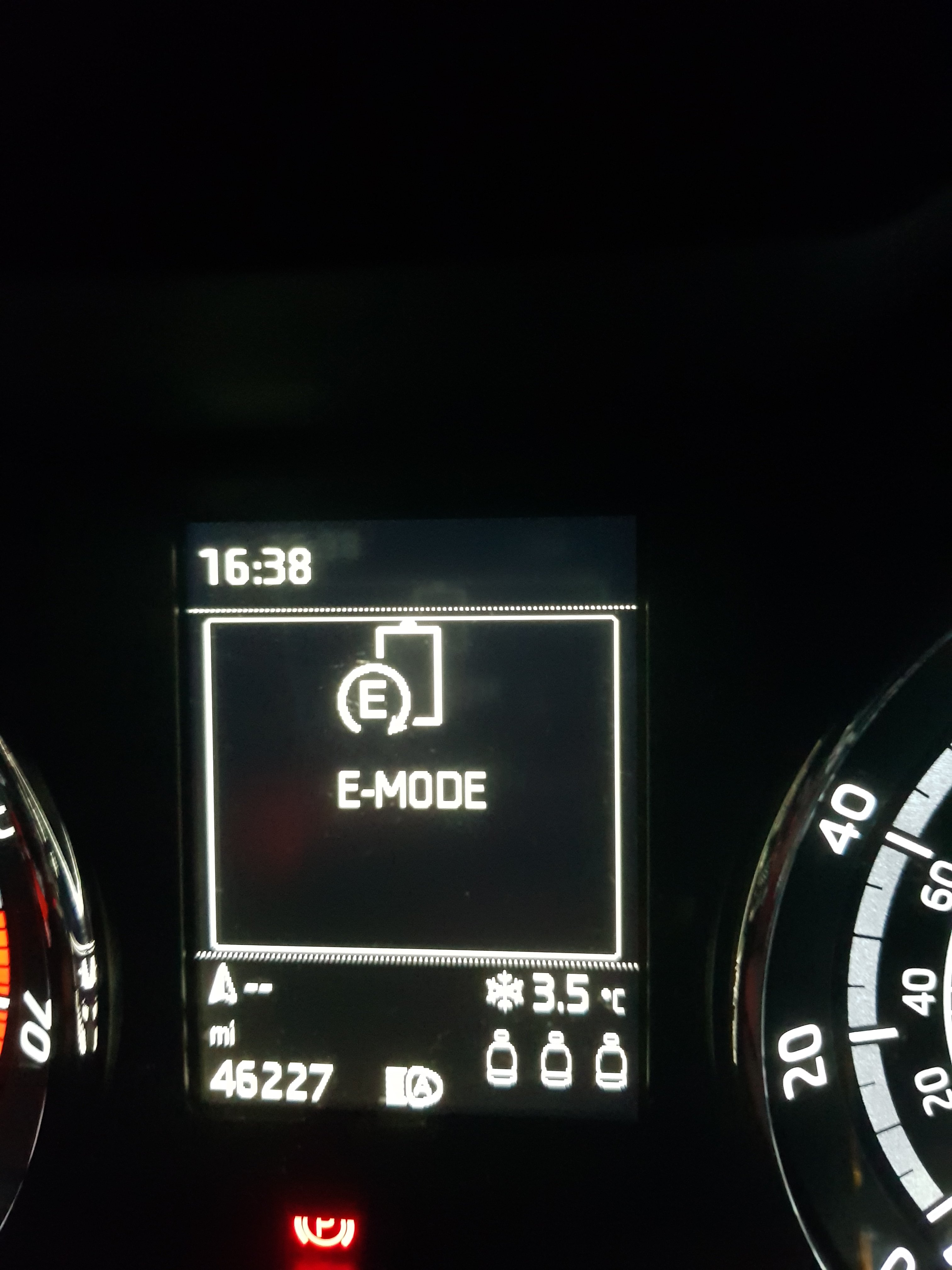 Skoda Octavia MK3 Display > Displays für Motormanagements