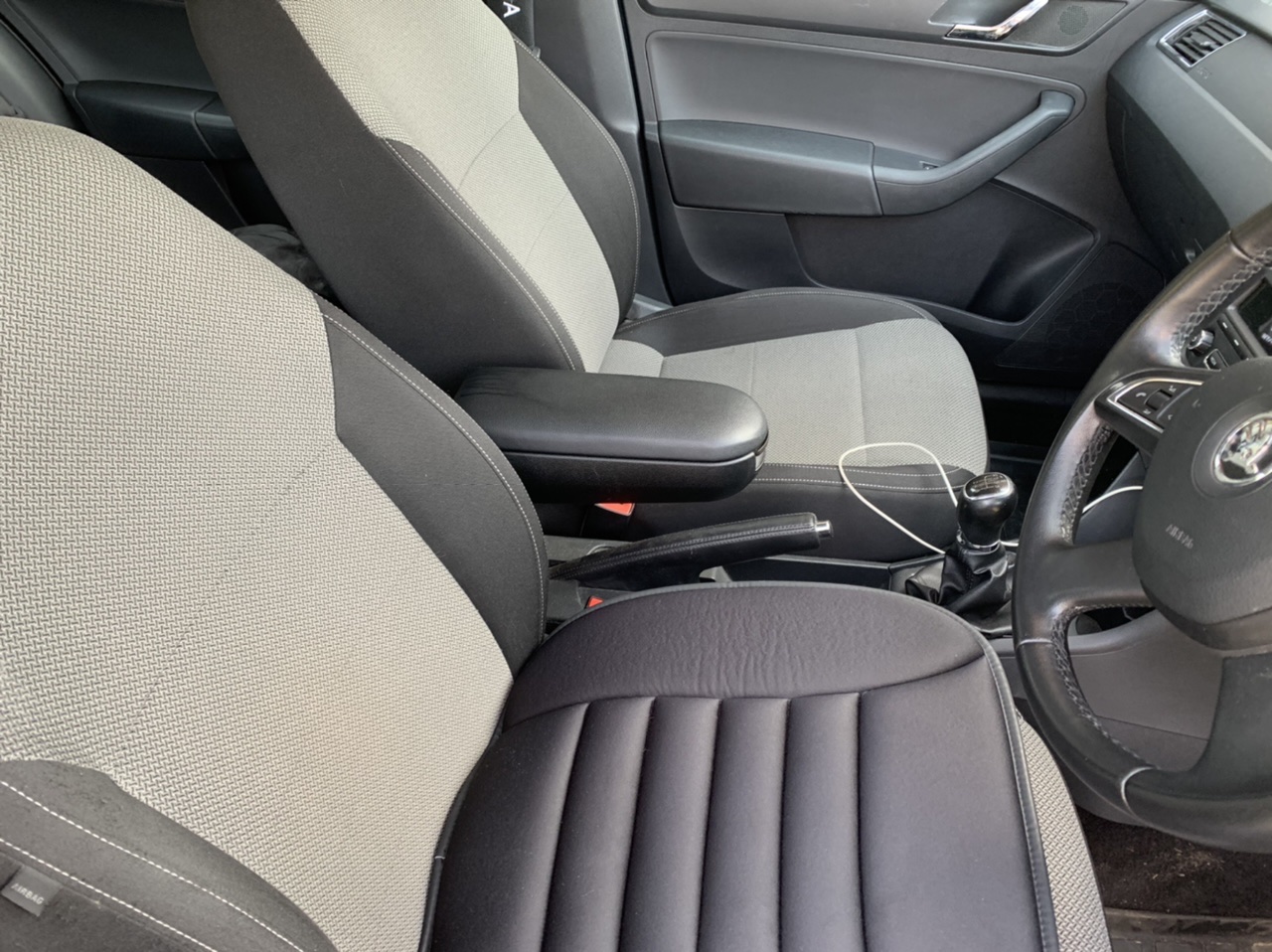 Newly installed seat covers and rant about drivers seat - Skoda Rapid &  Spaceback (2012 > ) - BRISKODA